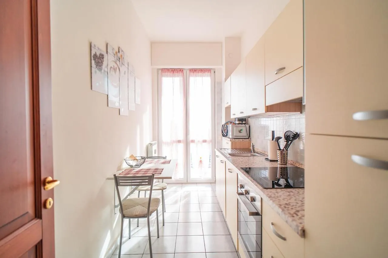 Alloggio Gallinara A Due Passi Dal Mare Ad Albenga In Liguria Apartmán