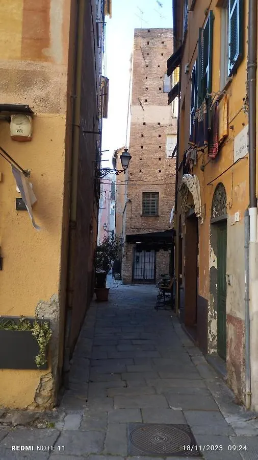 Apartment Alloggio Gallinara A Due Passi Dal Mare Ad Albenga In Liguria