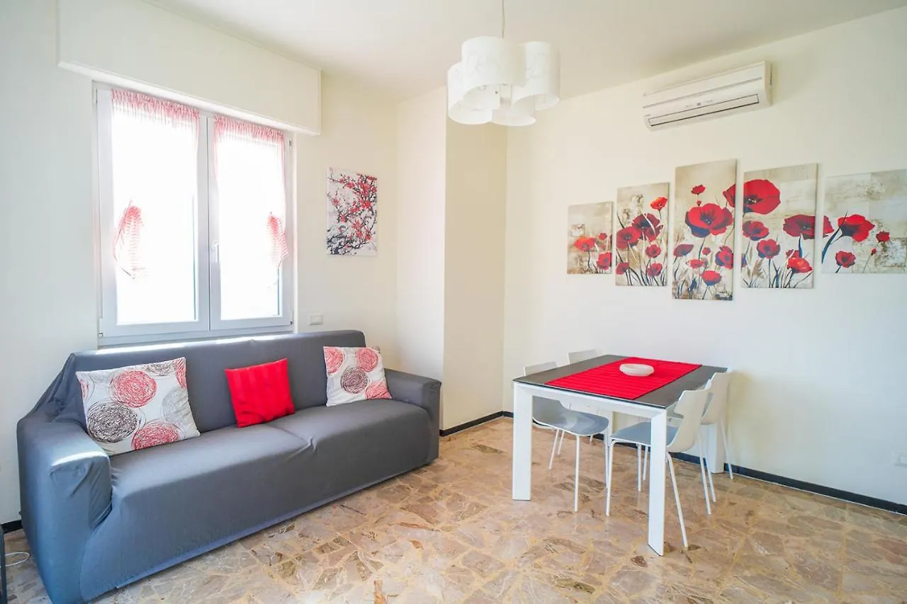 Apartment Alloggio Gallinara A Due Passi Dal Mare Ad Albenga In Liguria