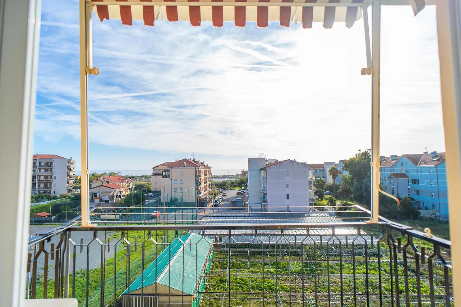 Apartment Alloggio Gallinara A Due Passi Dal Mare Ad Albenga In Liguria